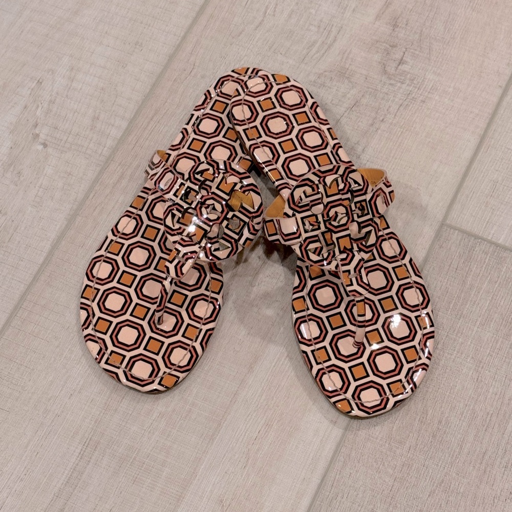 Tory Burch size 8 Miller Octagon Printed Patent Sandal